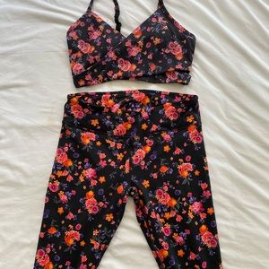 Fabletics Floral set